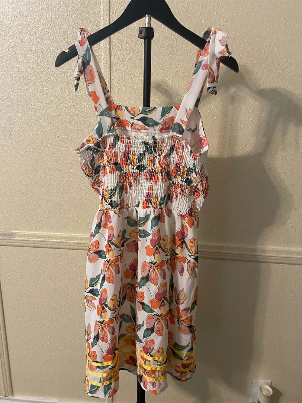 Dress - Picture 2 of 3
